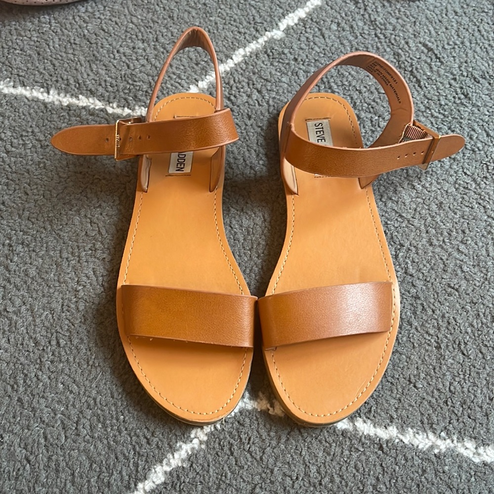 Steve Madden sandles